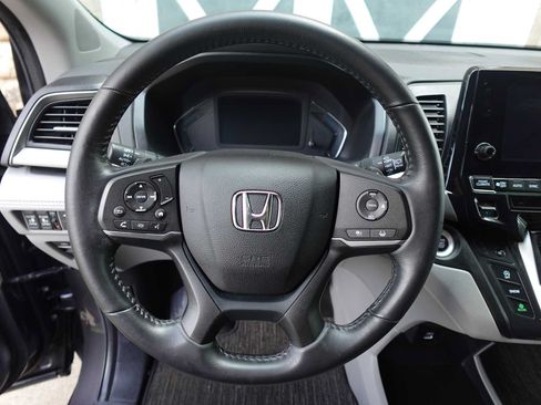 Used 2023 Honda Odyssey EX-L image 16