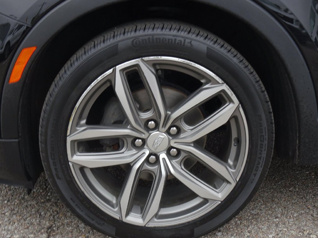 Used 2023 Cadillac XT4 Sport w/ Cold Weather Package AWD/4WD image 24