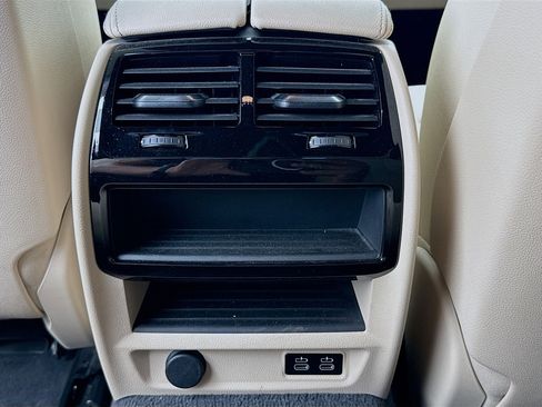 Used 2022 BMW 530e w/ Premium Package image 17