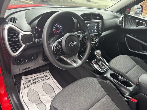 Used 2021 Kia Soul S image 14