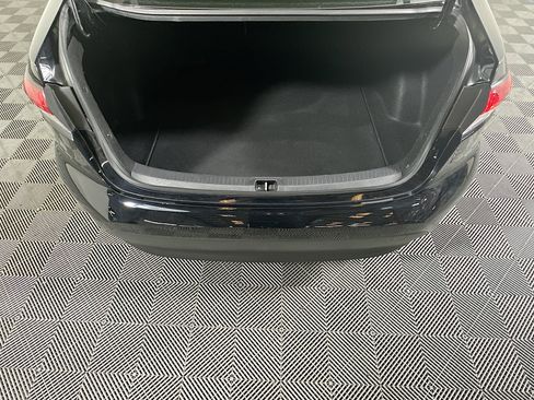 Used 2024 Toyota Corolla LE FWD image 30