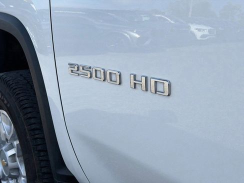 Used 2025 Chevrolet Silverado 2500 LTZ w/ LTZ Convenience Package image 47