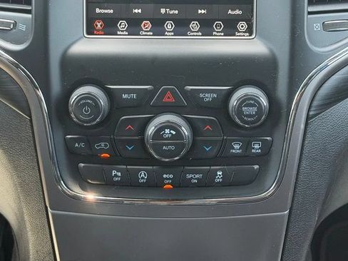 Used 2021 Jeep Grand Cherokee Laredo w/ Security & Convenience Group AWD/4WD image 22