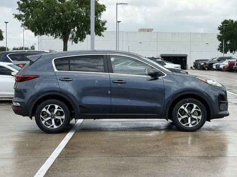 Used 2021 Kia Sportage LX FWD image 3