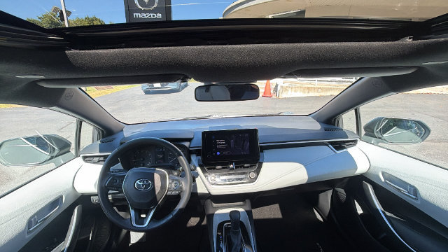 Used 2023 Toyota Corolla SE w/ SE Premium Package FWD image 28