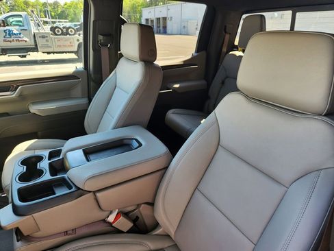 New 2026 Chevrolet Silverado 1500 LT AWD/4WD image 12