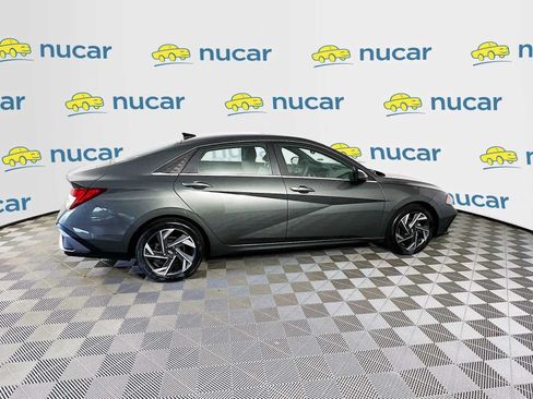 Used 2024 Hyundai Elantra SEL w/ Convenience Package FWD image 8