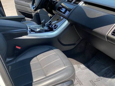 Used 2019 Land Rover Range Rover Sport HSE AWD/4WD image 22
