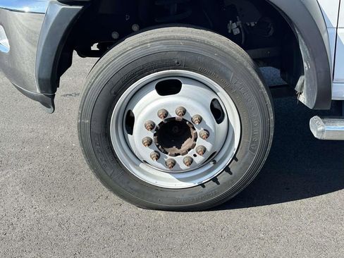 Used 2018 RAM 5500 Tradesman w/ Chrome Appearance Group image 25