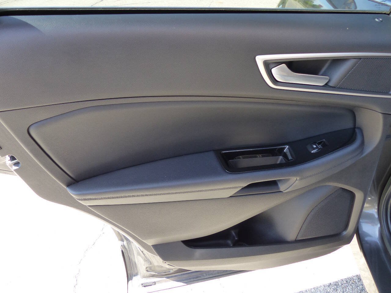Used 2018 Ford Edge SEL w/ Equipment Group 201A FWD image 28