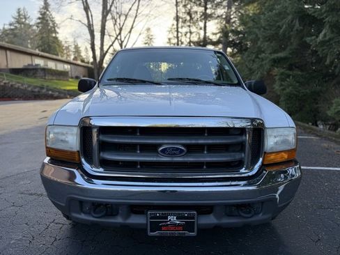 Used 2000 Ford F250 Lariat image 2