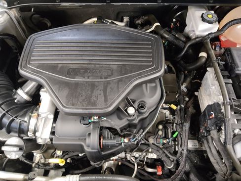 Used 2020 Chevrolet Blazer RS image 30