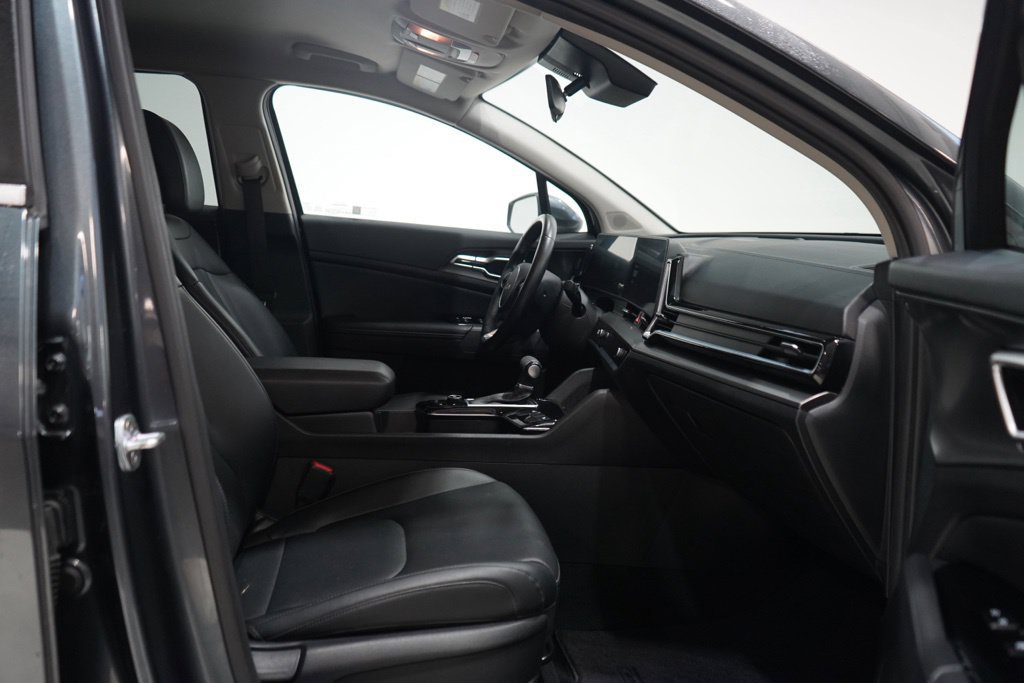 Used 2023 Kia Sportage EX FWD image 14