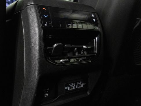 Used 2021 Jeep Grand Cherokee L Limited image 34