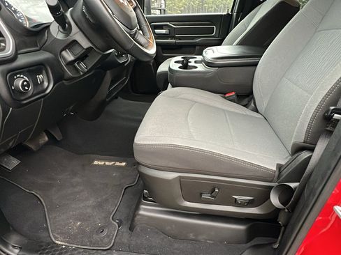 Used 2024 RAM 2500 Big Horn w/ Bed Utility Group image 16