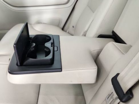 Certified 2023 Volvo XC90 B5 Plus w/ Protection Package Premier AWD/4WD image 28