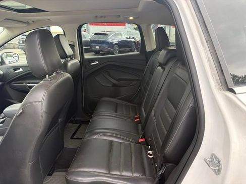 Used 2018 Ford Escape Titanium AWD/4WD image 11