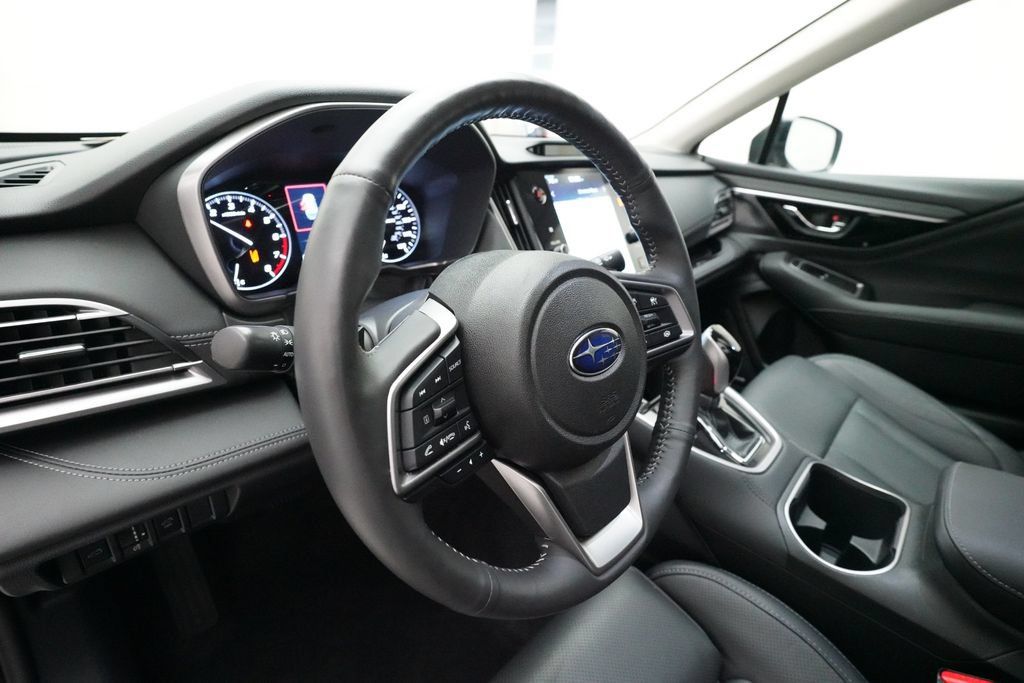 Certified 2025 Subaru Outback Touring AWD/4WD image 8