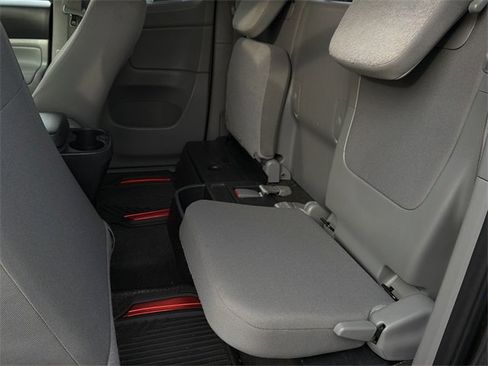 Used 2012 Toyota Tacoma PreRunner image 13