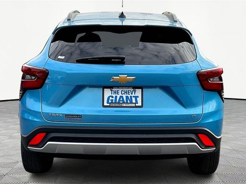 New 2026 Chevrolet Trax LT image 4
