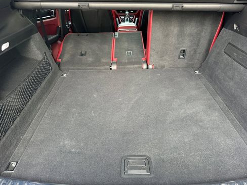 Certified 2023 Porsche Cayenne Platinum Edition image 15