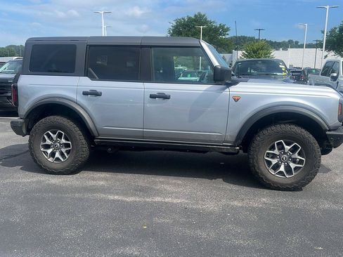 Used 2024 Ford Bronco Badlands AWD/4WD image 4