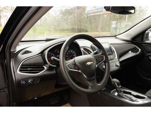 Used 2024 Chevrolet Malibu LT image 10