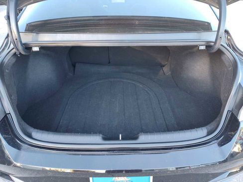 Certified 2023 Hyundai Elantra Limited image 8