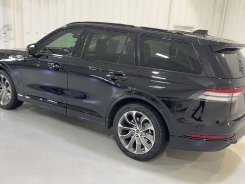 New 2026 Lincoln Aviator 2WD image 7