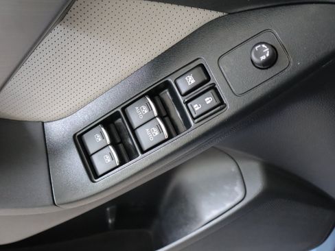 Used 2018 Subaru Forester 2.5i Limited AWD/4WD image 13