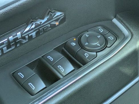 Used 2024 Chevrolet Silverado 1500 High Country image 29