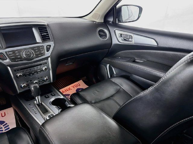 Used 2018 Nissan Pathfinder SL AWD/4WD image 23