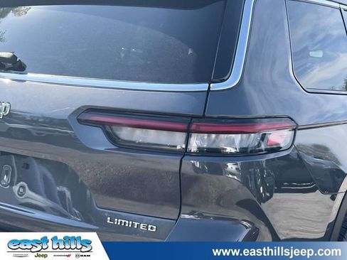 Certified 2023 Jeep Grand Cherokee L Limited AWD/4WD image 9