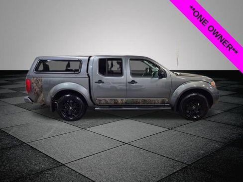 Used 2020 Nissan Frontier SV w/ Midnight Edition Floor Mats image 2