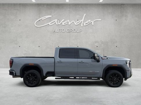 Certified 2025 GMC Sierra 2500 AT4 AWD/4WD image 17