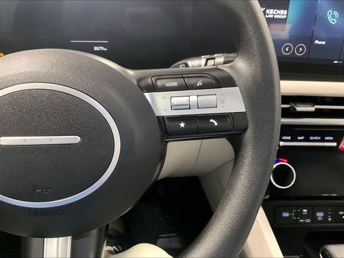 Used 2025 Hyundai Tucson SEL image 23