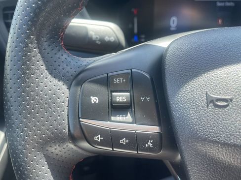 Used 2024 Ford Escape ST-Line Select AWD/4WD image 19
