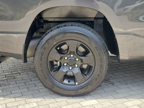 Used 2022 RAM 1500 Big Horn RWD image 11