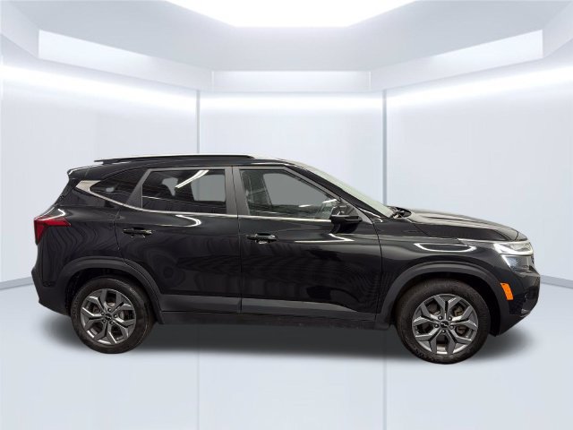 Certified 2024 Kia Seltos S AWD/4WD image 7