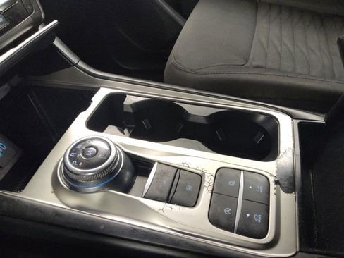 Used 2020 Ford Explorer XLT RWD image 26