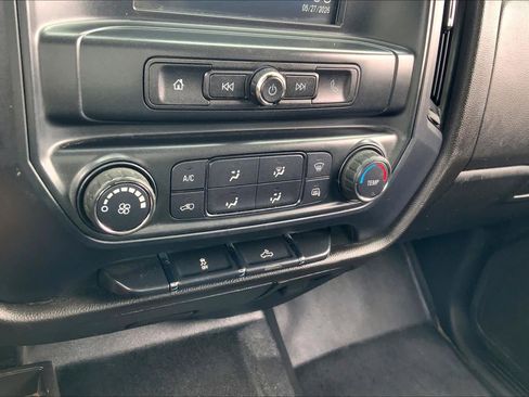 Used 2019 Chevrolet Silverado 2500 W/T AWD/4WD image 30