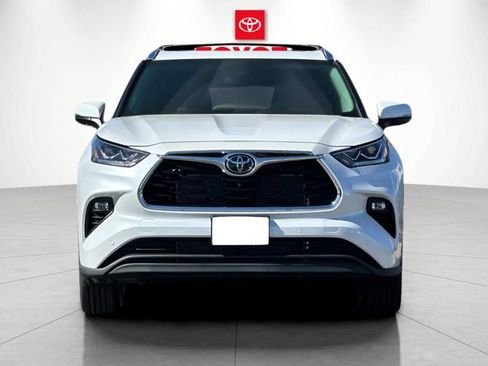 New 2026 Toyota Highlander Limited AWD/4WD image 7