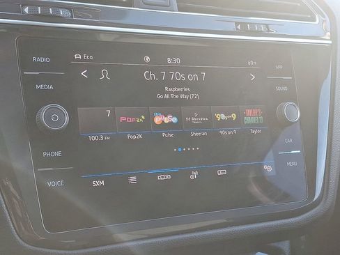 Used 2023 Volkswagen Tiguan SE image 16