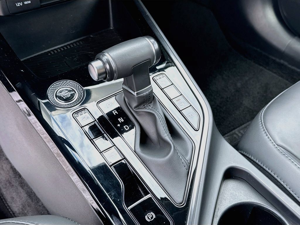Certified 2023 Kia Niro EX Touring FWD image 20