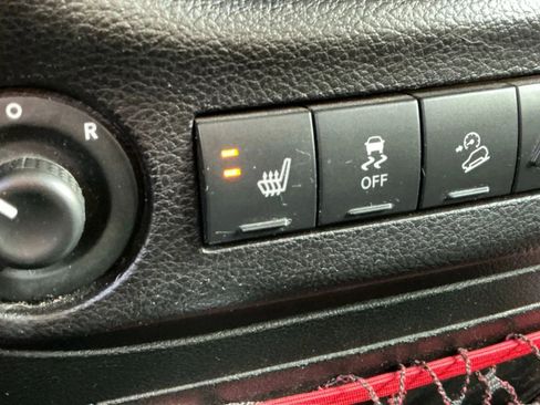 Used 2018 Jeep Wrangler Rubicon image 23