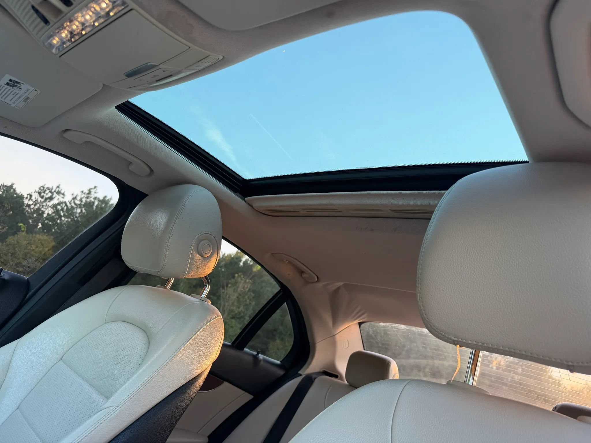 Used 2018 Mercedes-Benz C 300 Sedan w/ Premium Package image 23
