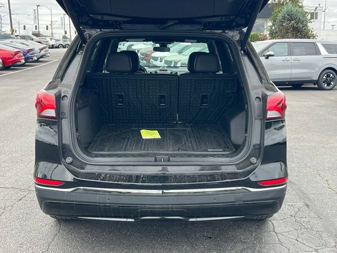 Used 2022 Chevrolet Equinox RS w/ RS Leather Package AWD/4WD image 12