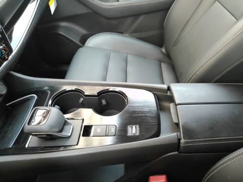 Used 2024 Nissan Rogue SL w/ SL Premium Package FWD image 44