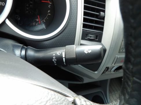 Used 2010 Toyota Tacoma 4x4 Double Cab image 24