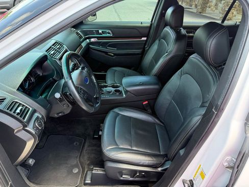 Used 2017 Ford Explorer Limited FWD image 11